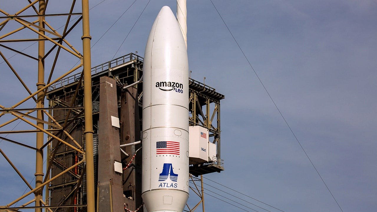 Read more about the article Amazon Leo reaches 396 satellites as Starlink competition grows soon