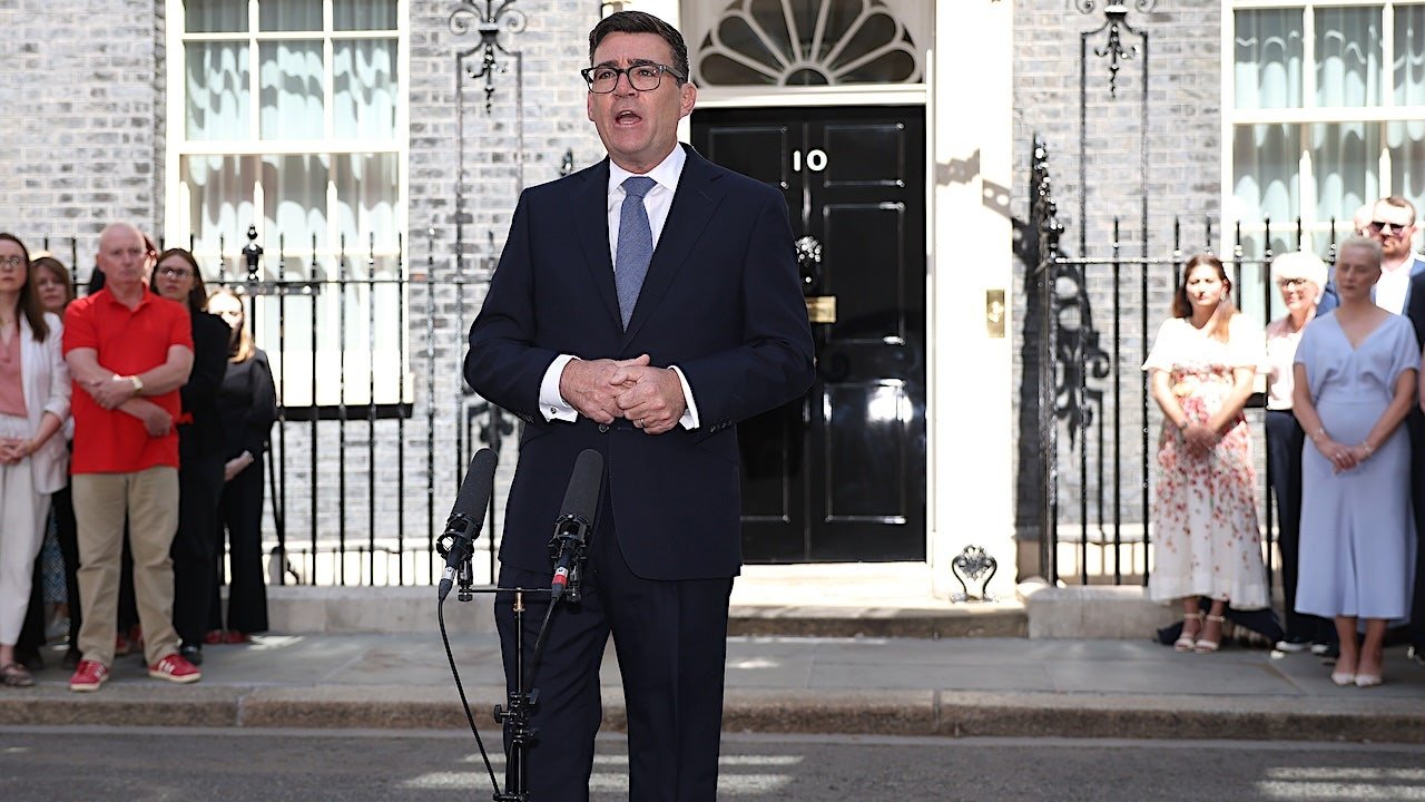 Read more about the article Andy Burnham takes over as UK prime minister, calls for ‘new political model’