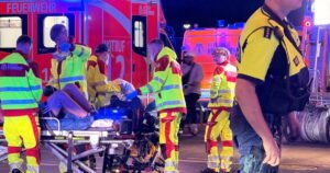 Read more about the article One dead, several injured after vehicle plows through crowd at Berlin Pride event