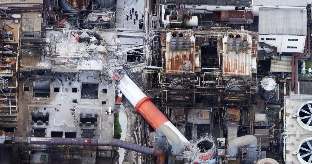 You are currently viewing Rescuers search for the missing after Japan earthquake as death toll rises to 13