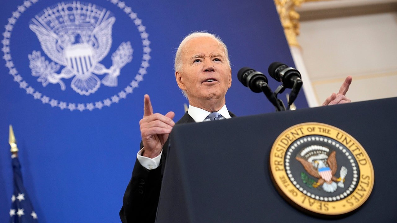 Read more about the article Biden bid to keep Hur interview tapes sealed hits appeals court setback