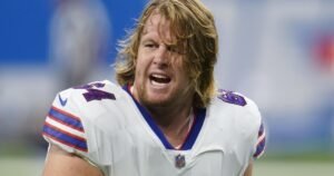 Read more about the article Former NFL player Jordan Devey, who won Super Bowl with Patriots, dies by suicide at 38