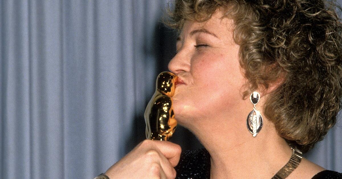 Read more about the article Brenda Fricker, Oscar-winning star known for ‘My Left Foot’ and ‘Home Alone 2,’ dies at 81