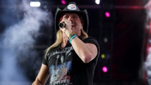 Read more about the article Bret Michaels shares health update following kidney stone procedure