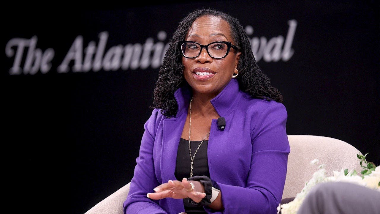 You are currently viewing Ketanji Brown Jackson agrees with Michelle Obama on college diversity