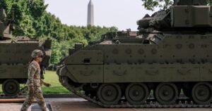 Read more about the article White House wants veterans to replace immigrant truckers