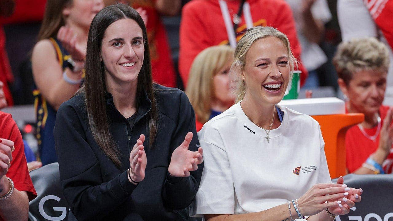 You are currently viewing These female athletes need to speak up about keeping women’s sports for women, like Sophie Cunningham did