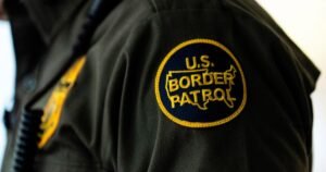 Read more about the article Venezuelan journalist detained by Miami Beach Border Patrol