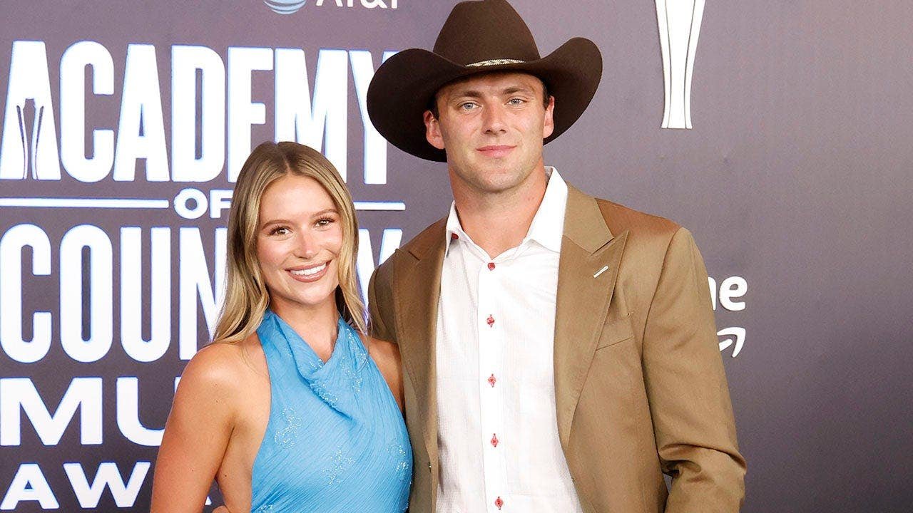 You are currently viewing Raiders tight end Brock Bowers makes sure his NFL Draft star girlfriend heads into the season with a ring