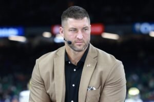 Read more about the article Tim Tebow comes out of ESPN bloodbath with new contract
