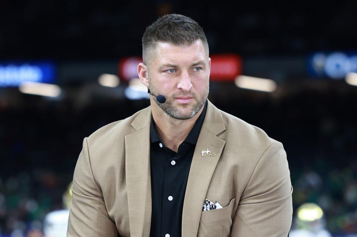 Read more about the article Tim Tebow comes out of ESPN bloodbath with new contract
