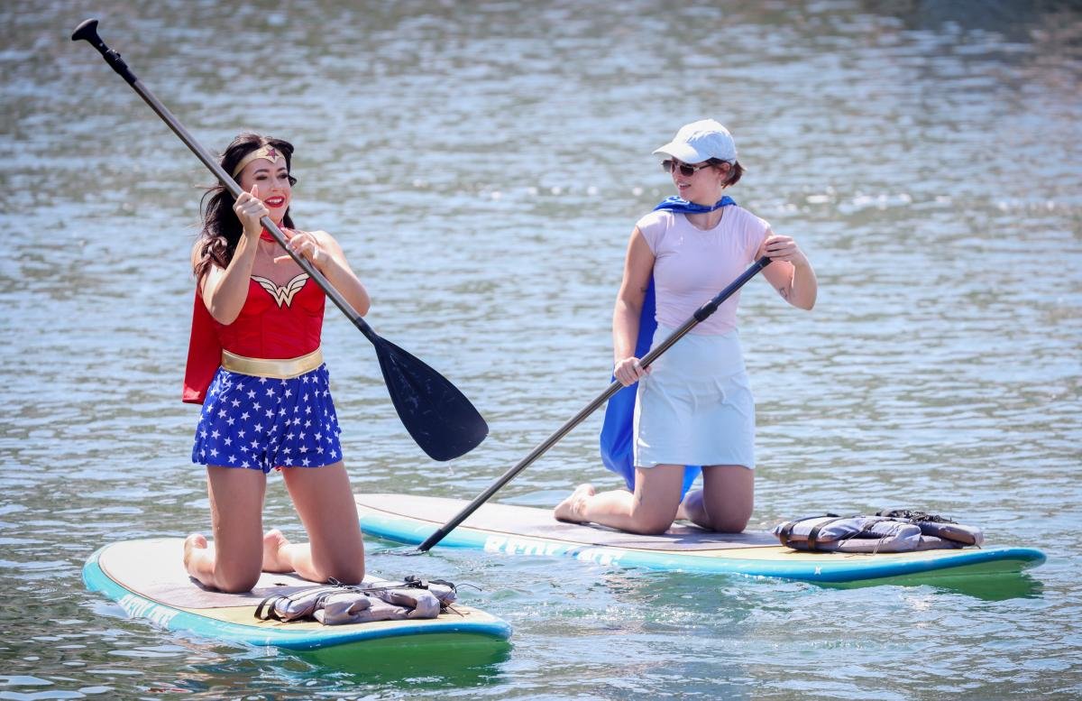 You are currently viewing Hilarious moment superheroes paddle for their life as Comic Con 2026 kicks off in San Diego