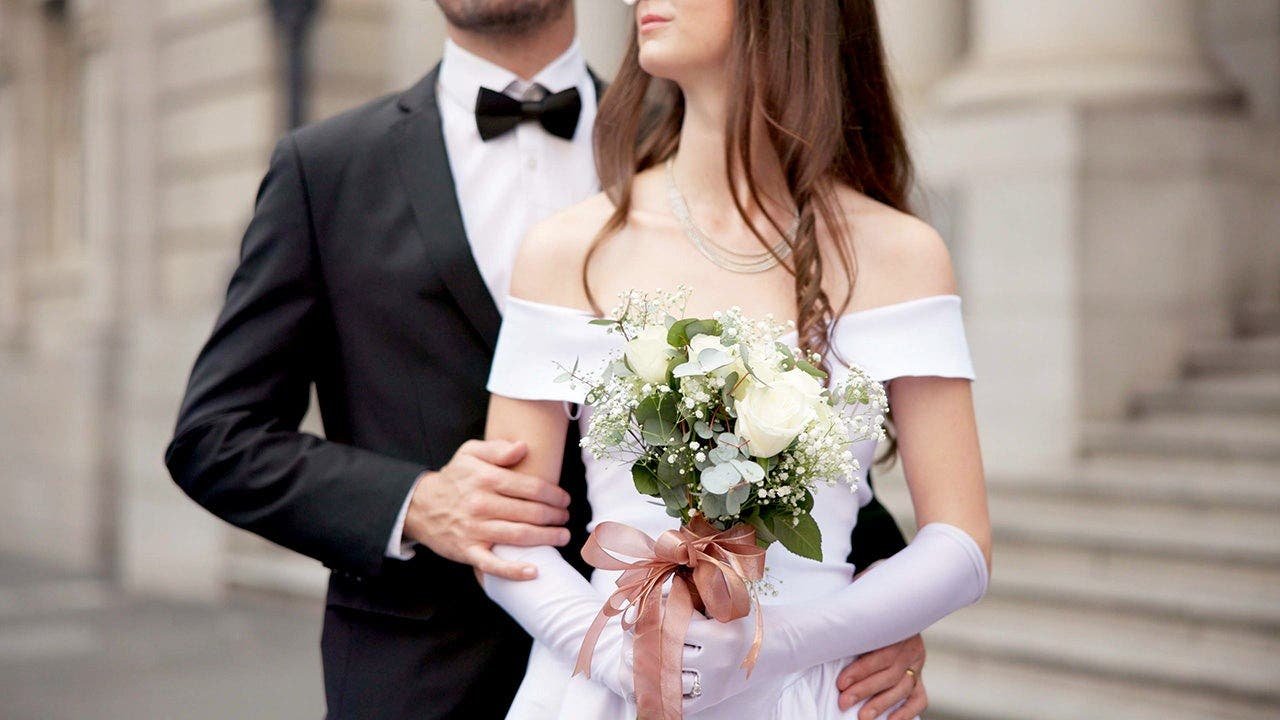 Read more about the article California courthouse weddings surge as Gen Z drives civil ceremony boom