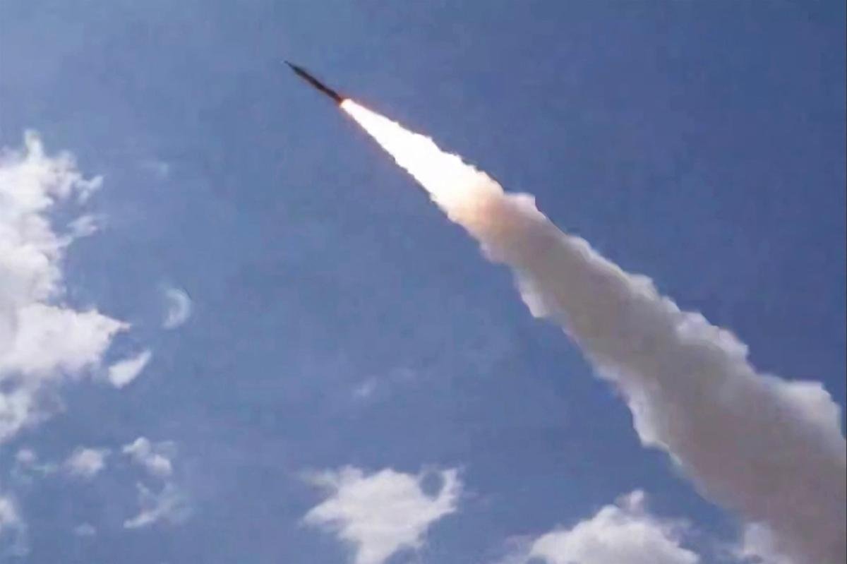 Read more about the article Iran pounds Kuwait with fresh wave of missile launches after US strikes