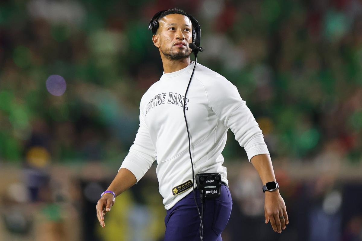 You are currently viewing Notre Dame coach Marcus Freeman opens up on his future as NFL questions swirl