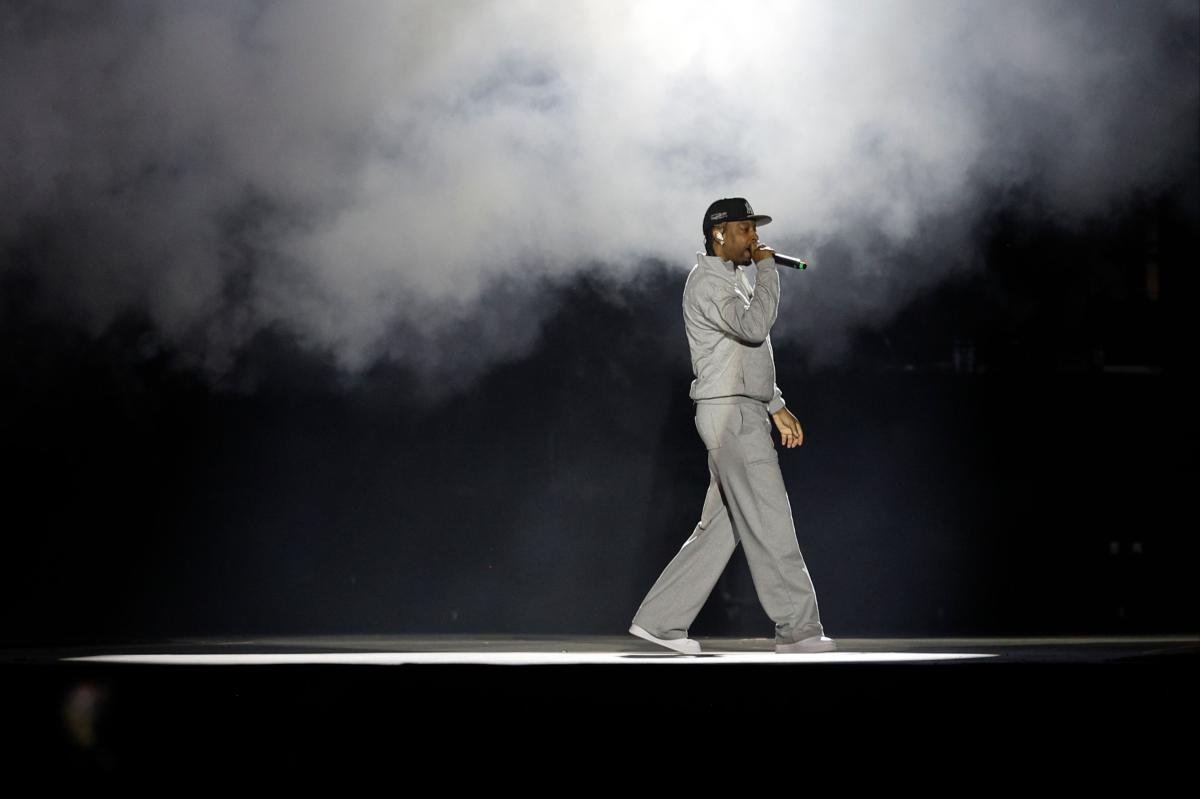 You are currently viewing 21 Savage’s 14-year-old ‘nephew’ kills himself after accidentally shooting younger sister: report