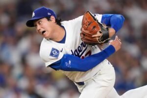 Read more about the article Shohei Ohtani pitching timetable changes again after âregressionâ with left knee