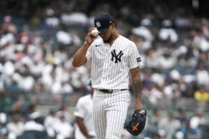 Read more about the article Yankees not yet ready to ‘cast off’ struggling Camilo Doval nearly one year after brutal deadline deal