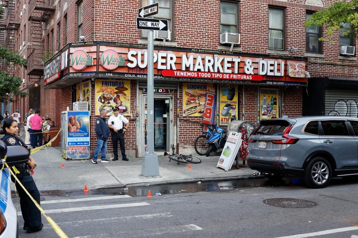 You are currently viewing 12-year-old killed, two men wounded in NYC shooting