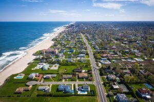 Read more about the article Forget the Hamptons — wealthy New Yorkers are making a splash in NJ’s Gold Coast where homes are ‘quietly listed’
