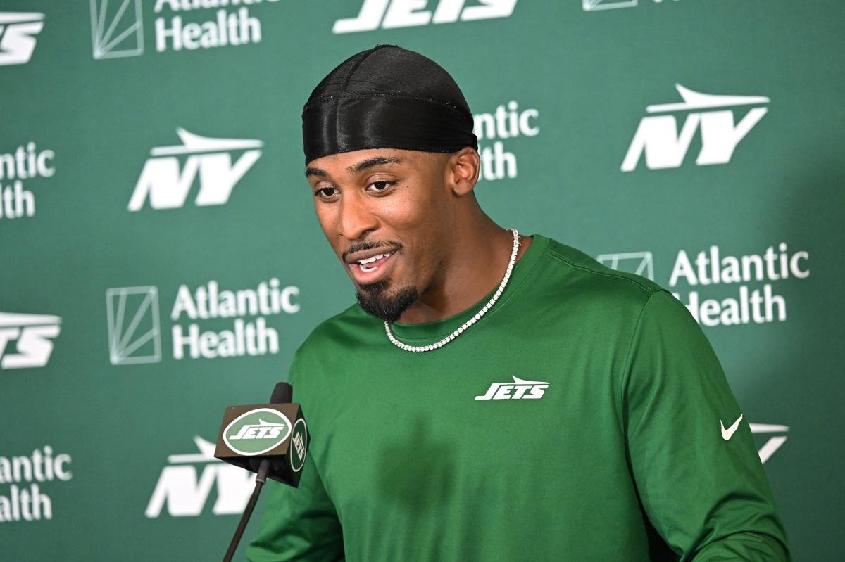 You are currently viewing Breece Hall âmore hungryâ to prove himself after landing $43.5 million Jets deal