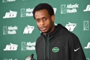 Read more about the article Geno Smith laments being a potential Jets ‘distraction’ in tumultuous offseason