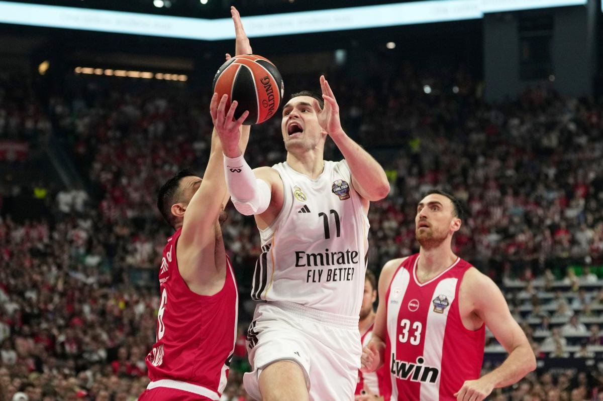 You are currently viewing Ex-Knick Mario Hezonja returning to NBA from Europe with Cavaliers deal
