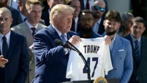Read more about the article Trump compares Dodgers star Shohei Ohtani to Babe Ruth at White House