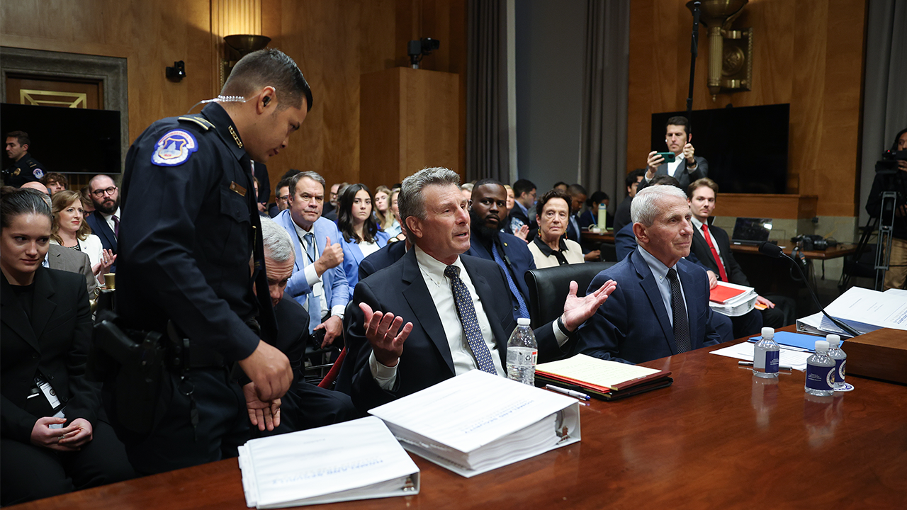 You are currently viewing Fauci invokes Fifth Amendment at Senate Homeland Security hearing
