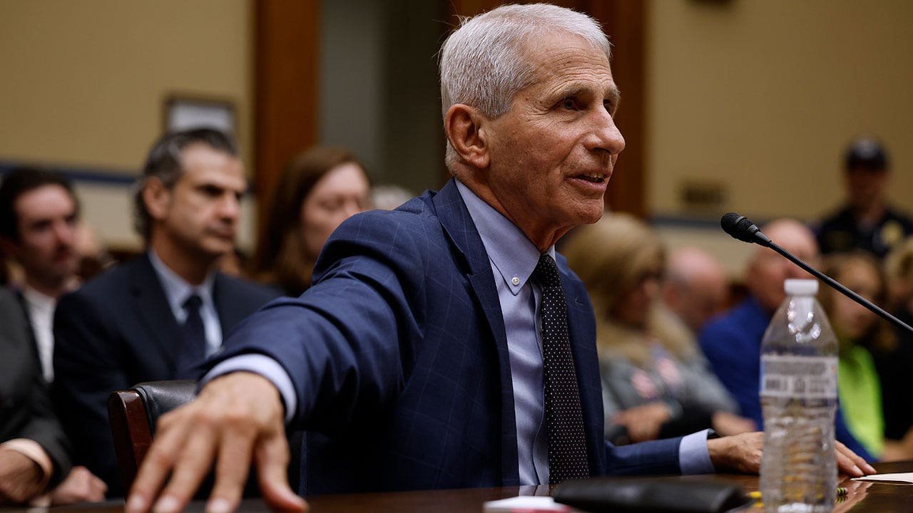 You are currently viewing Anthony Fauci diary entries on COVID fame ignored by major networks