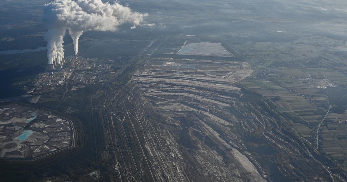Read more about the article Coal mines say they cut their emissions. Scientists don’t believe them