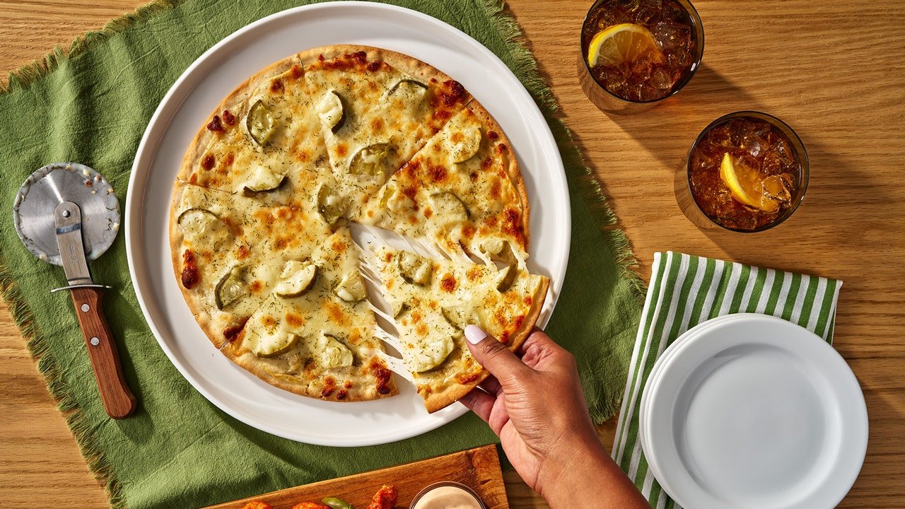 Read more about the article California Pizza Kitchen co-founder says he’d open in Florida today
