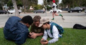 Read more about the article Brazil gives parents social media controls for their kids. Why doesn’t California?