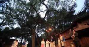 Read more about the article 11 enchanting places to see outdoor theater in Southern California