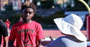 Read more about the article Deaf since birth, Taft High’s Carter Wallace making an impact on the football field