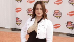 Read more about the article Nickelodeon actress opens residual checks worth pennies on social media