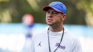Read more about the article Florida Gators coach reveals damning clip of ESPN host sniffing a high-heel as foot feud escalates