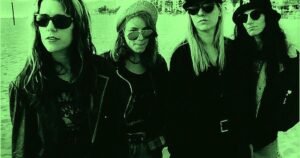 Read more about the article Jennifer Finch, bassist for influential L.A. rock band L7, dead at 59