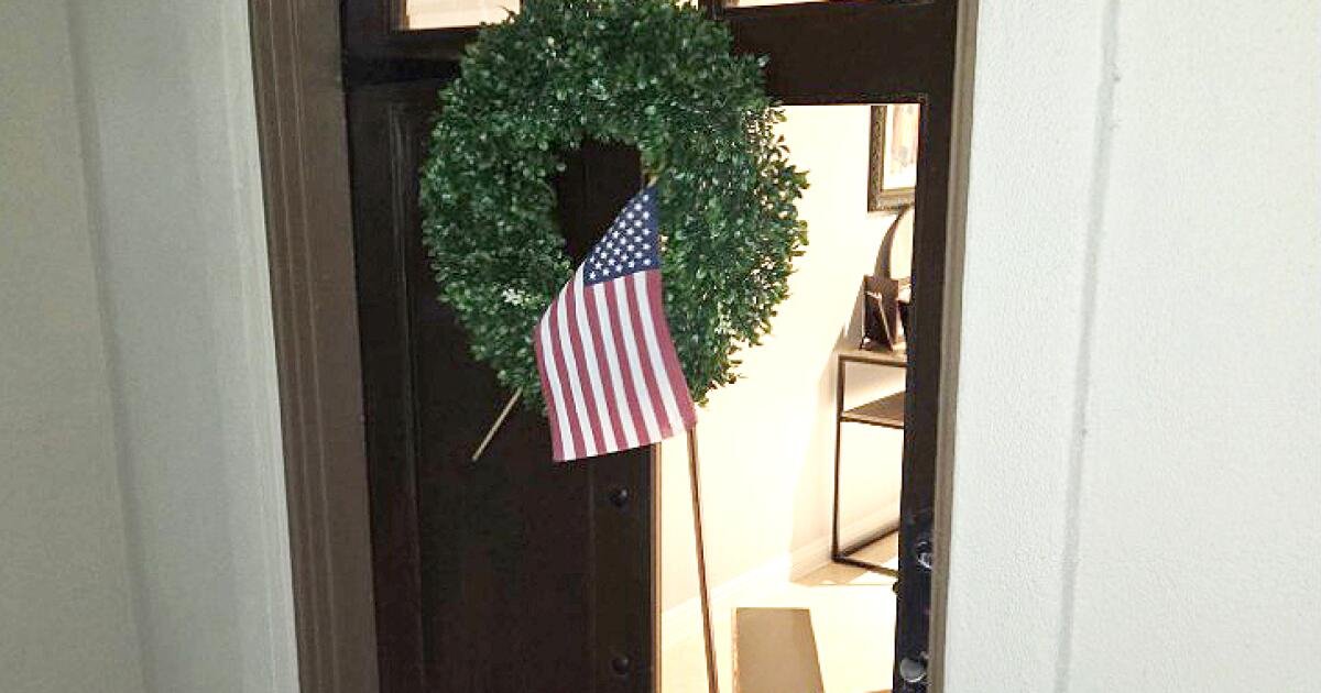 You are currently viewing TikTok door-kicking trend in Santa Clarita sparks sheriff’s warning