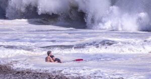 Read more about the article California teen lifeguard’s viral rescue captures nationwide awe. He was just doing ‘his duty’