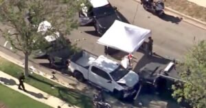 Read more about the article Pursuit ends in dramatic crash, deadly police shooting in Simi Valley