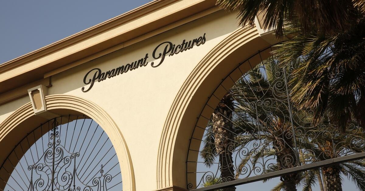 Read more about the article Paramount agrees to months-long delay of Warner Bros. merger