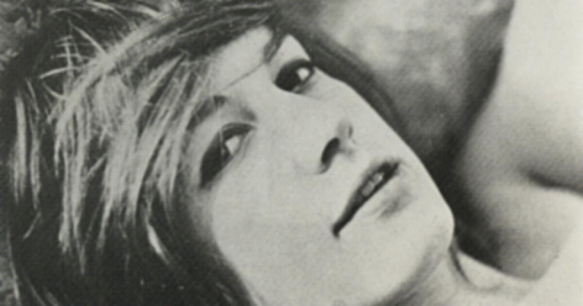 You are currently viewing What did L.A.’s ultimate party girl say about pleasure and fame? A peek inside Eve Babitz’s private letters in “Too L.A.”