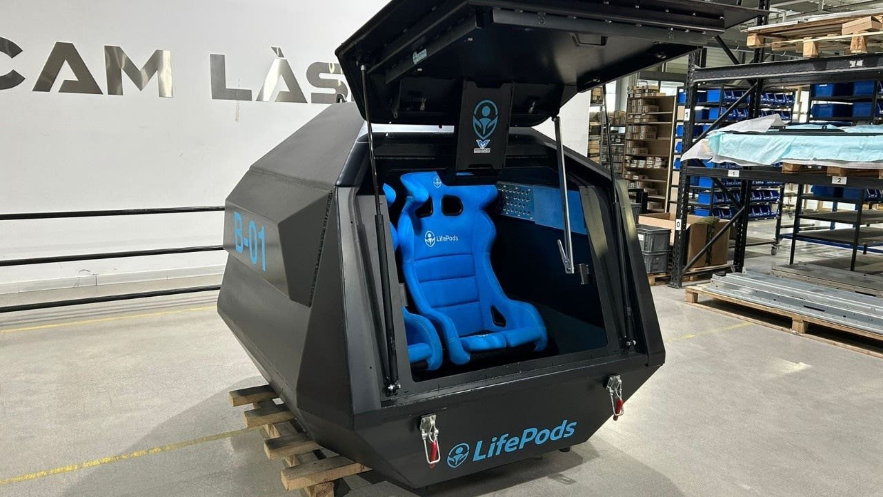 Read more about the article LifePods survival capsule for floods and attacks priced at $27,000