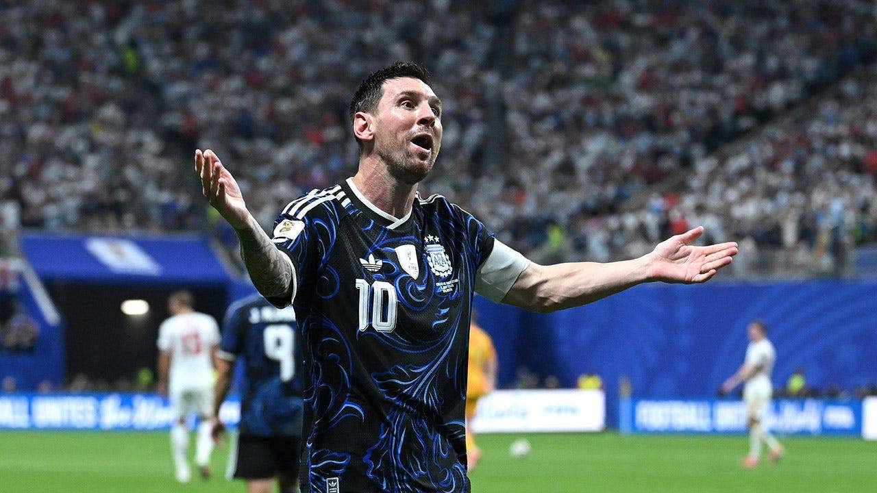You are currently viewing Argentina at +255 to win the World Cup final is a value bet Lionel Messi backers cannot ignore