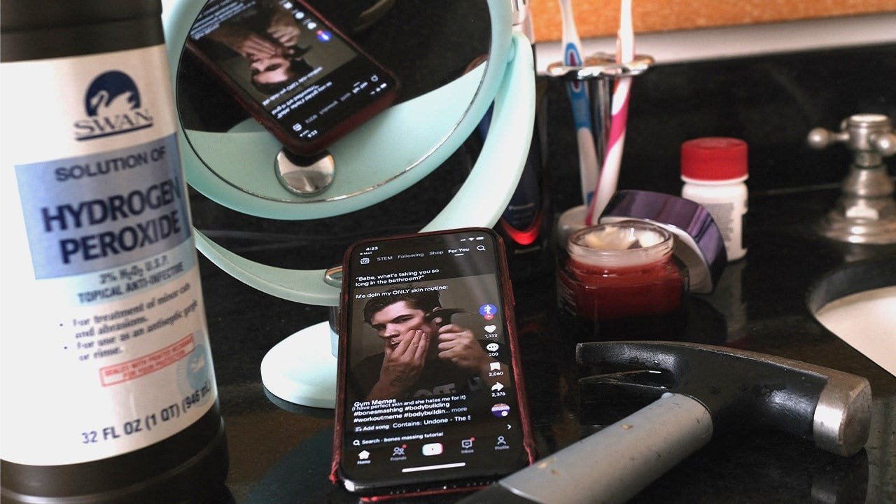 You are currently viewing Looksmaxxing trend signals mentorship gap for young men, pundit says