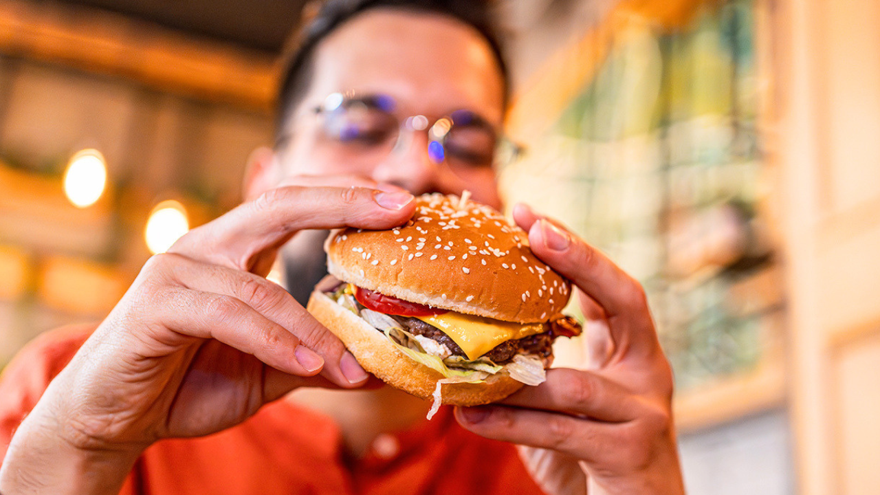 You are currently viewing DoorDash Cheeseburger Index finds Austin has the cheapest meal prices