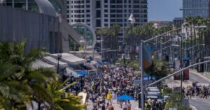 Read more about the article Comic-Con to remain in San Diego through at least 2030, city leaders announce