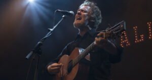 Read more about the article Glen Hansard, Irish songwriter and ‘Once’ star, dies at 56