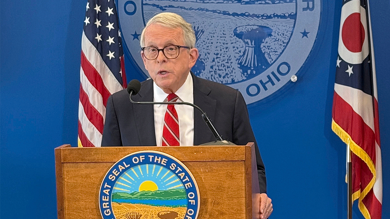 Read more about the article GOP Gov. Mike DeWine faces backlash for defending Haitian TPS holders from Trump
